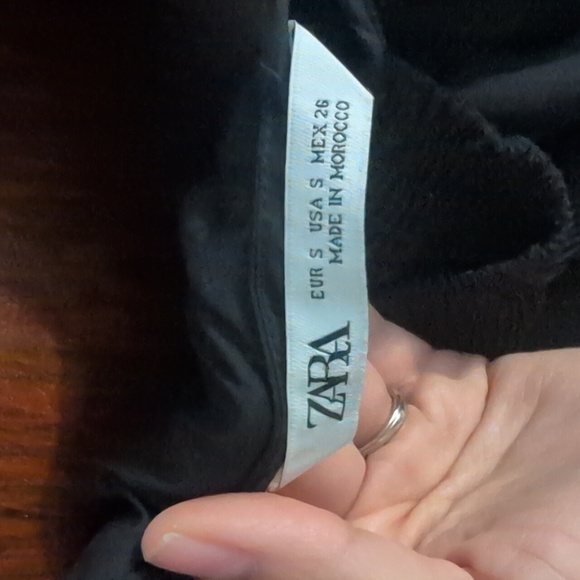 Zara Smocked Little Black Dress Puffer Sleeves Mermaid Fit Size Small - Picture 4 of 8